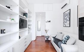 Nice And Cozy Studio In Porta Romana By Easylife