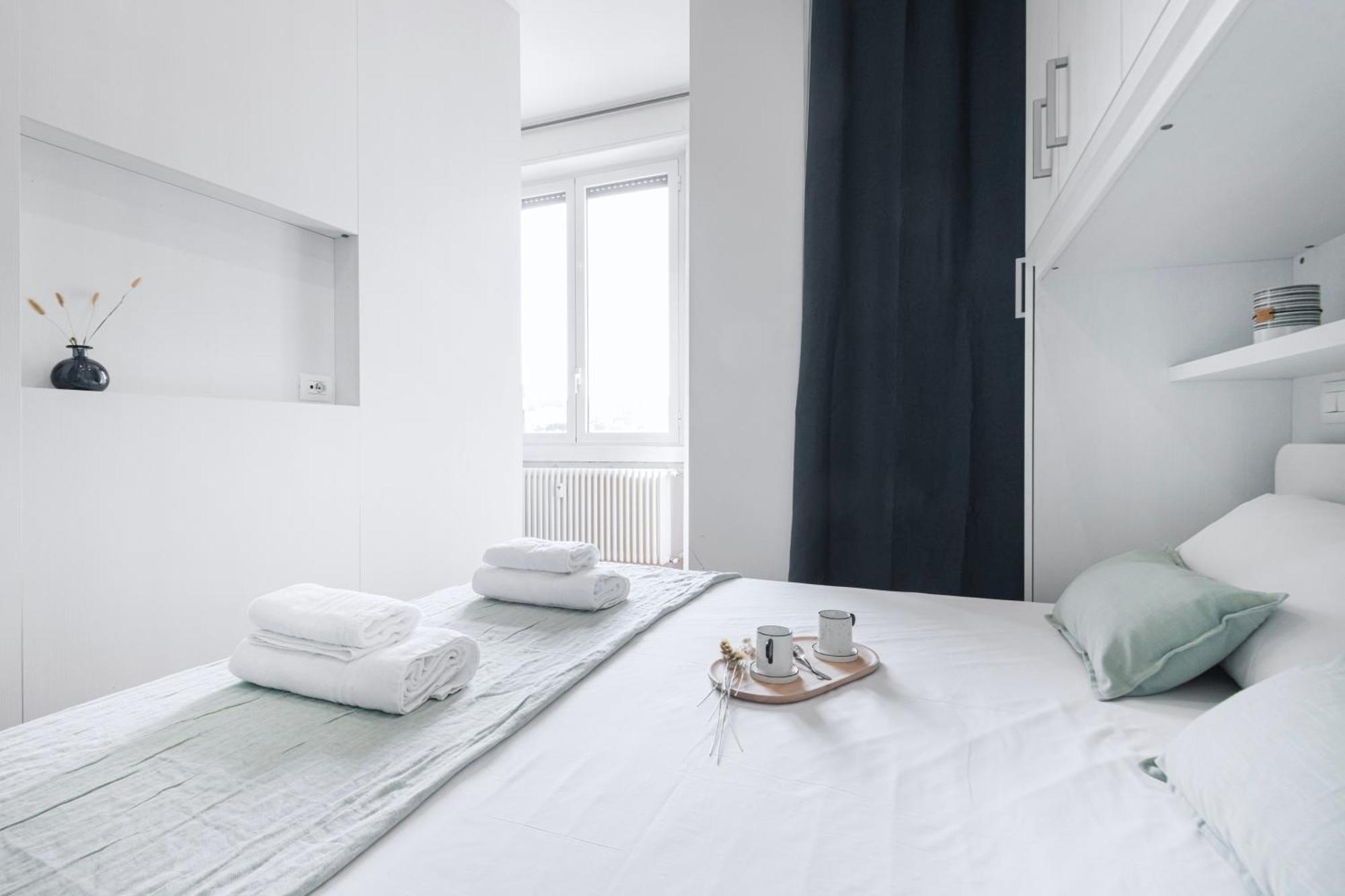 Nice And Cozy Studio In Porta Romana By Easylife Milano Esterno foto