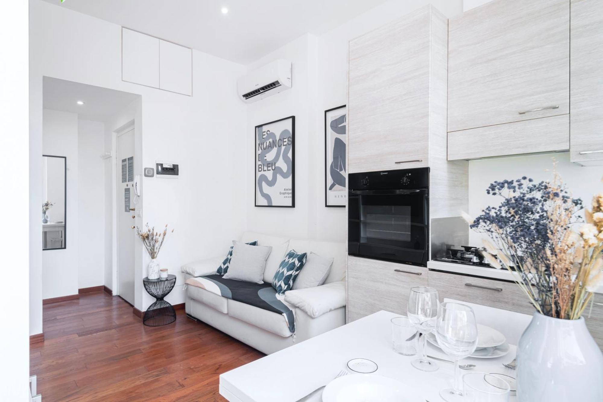 Nice And Cozy Studio In Porta Romana By Easylife Milano Esterno foto